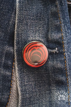 COMA LIVE LOGO red Picture