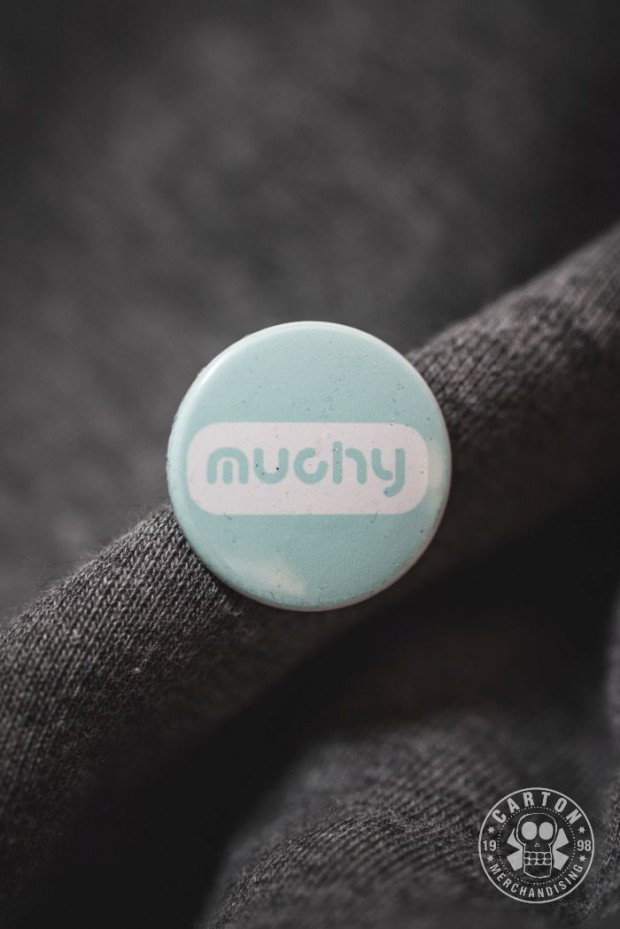 Przypinka MUCHY LOGO blue/white