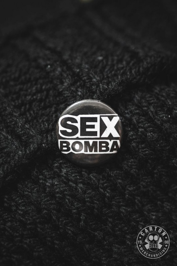 Przypinka SEXBOMBA LOGO black