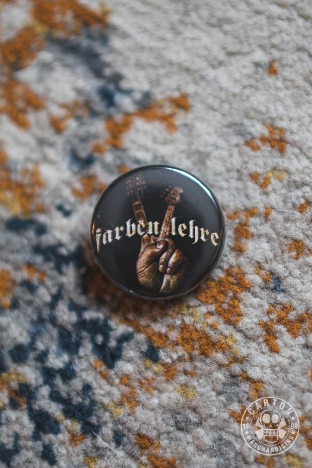 Przypinka FARBEN LEHRE STACJA WOLNOŚĆ