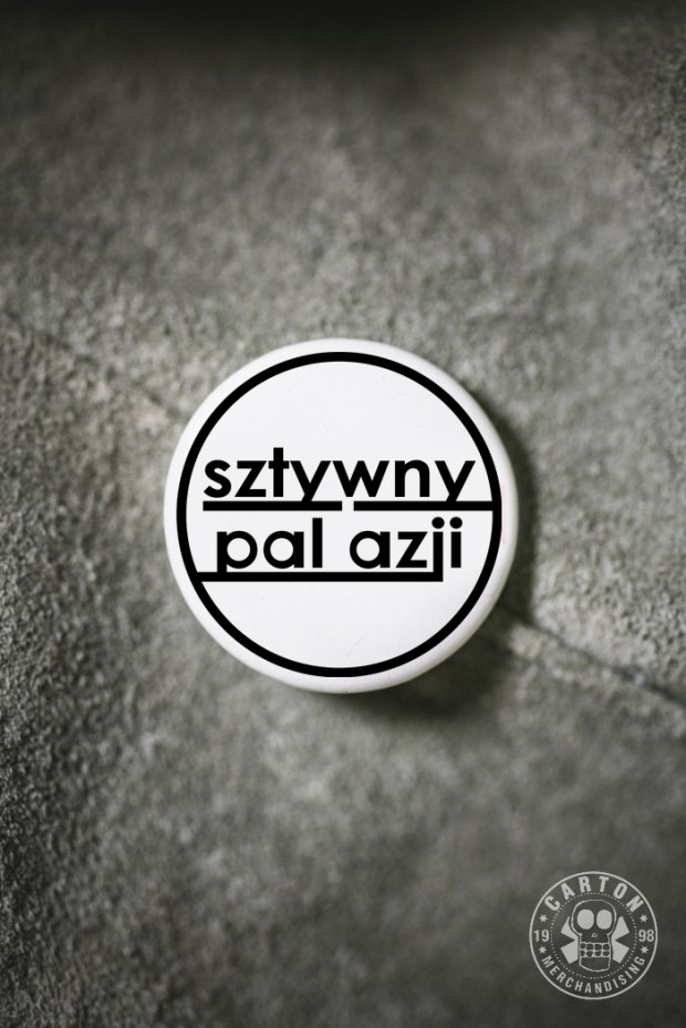 Przypinka SZTYWNY PAL AZJI CIRCLE LOGO white