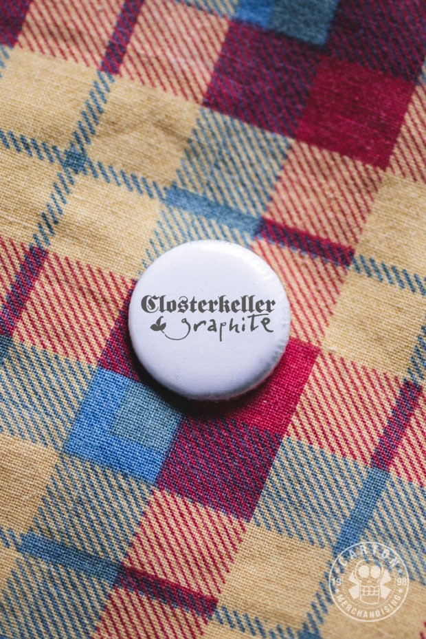 Przypinka CLOSTERKELLER GRAPHITE white