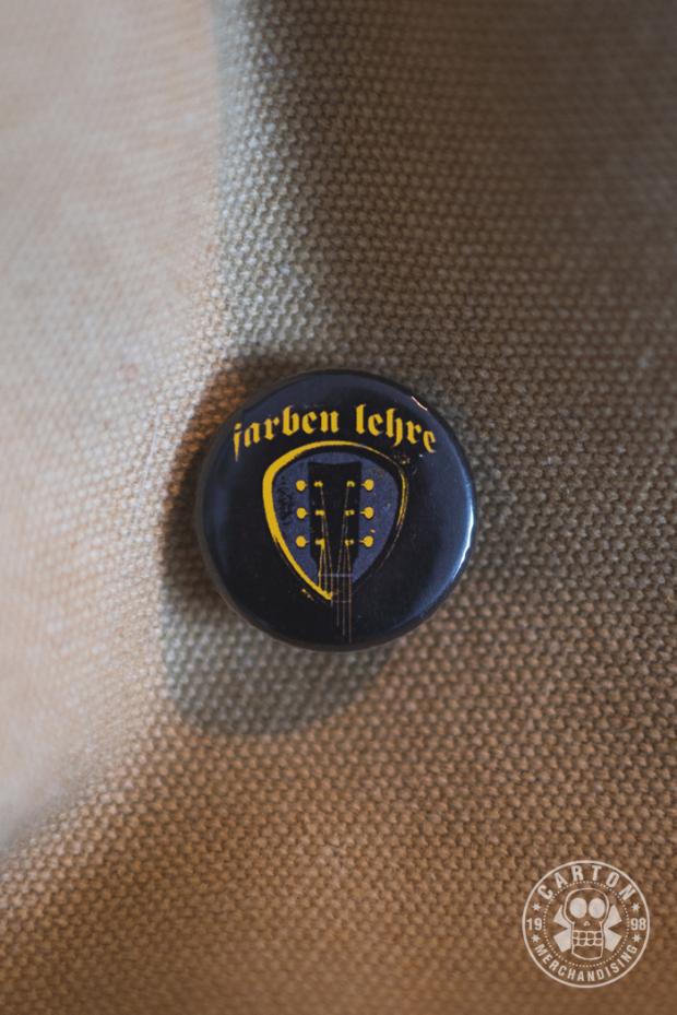 Przypinka FARBEN LEHRE AKUSTYCZNIE