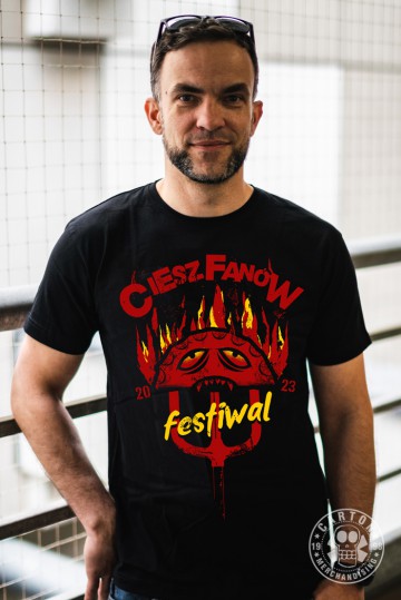 Koszulka CIESZ FANÓW FESTIWAL 2023 EVIL PIERÓG